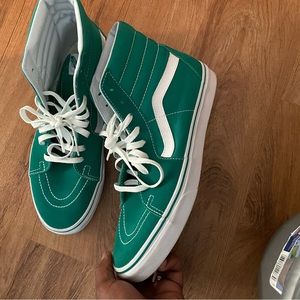100% Authentic Vans Sk8-hi green….Sz. 10
